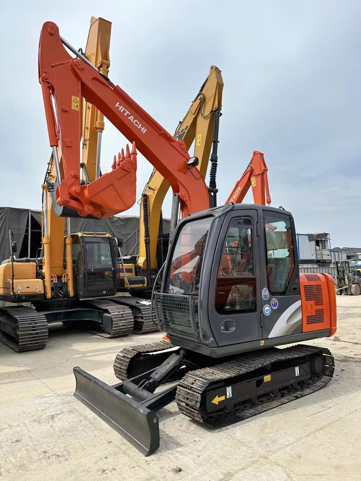 Hitachi ZX60 Mini Excavator Cheap Machine - Rupsgraafmachine: afbeelding 3 Hitachi ZX60 Mini Excavator Cheap Machine - Rupsgraafmachine: afbeelding 3