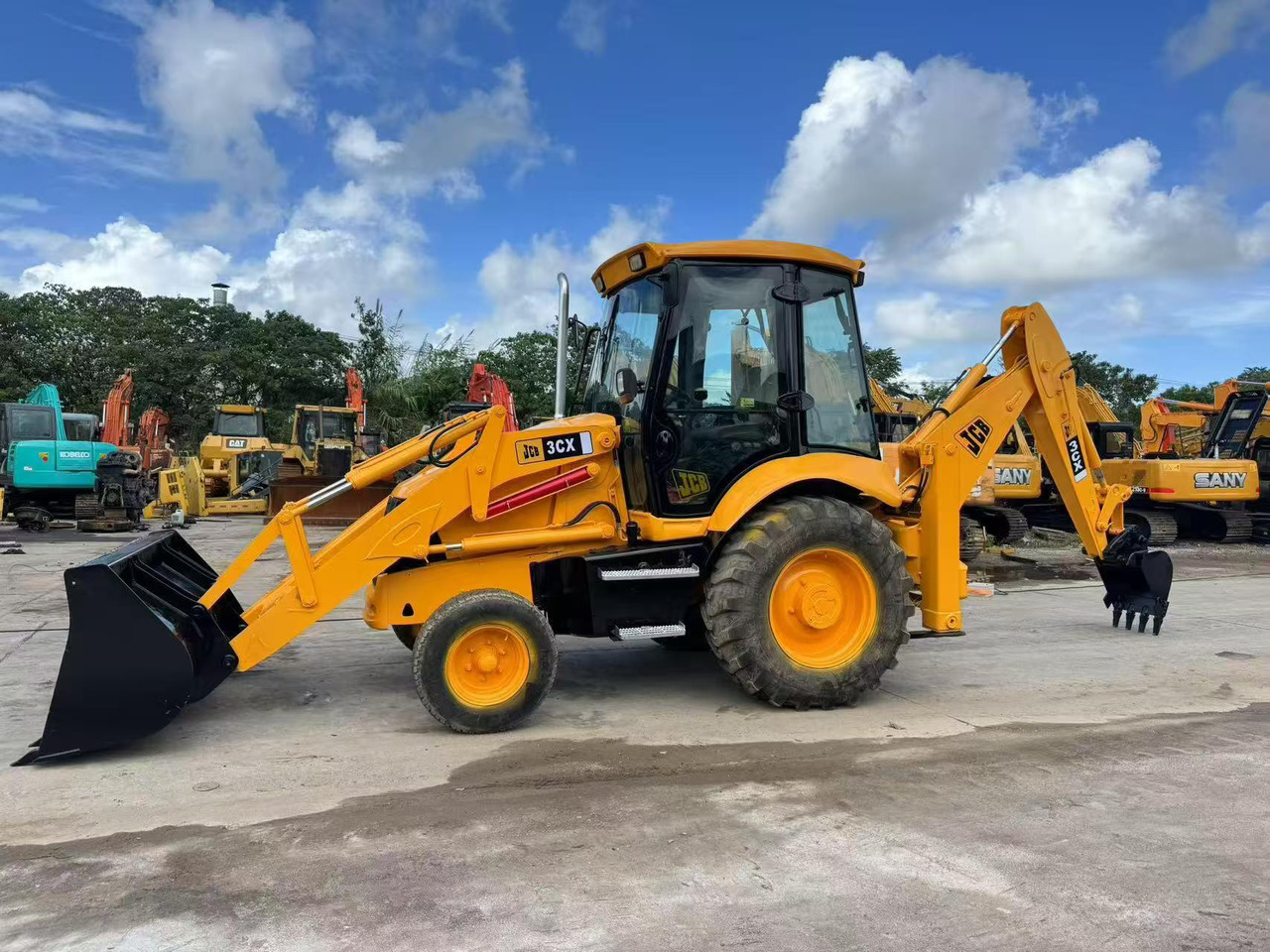 JCB 4x4 Backhoe Loader 3CX Used Condition - Graaflaadmachine: afbeelding 2 JCB 4x4 Backhoe Loader 3CX Used Condition - Graaflaadmachine: afbeelding 2