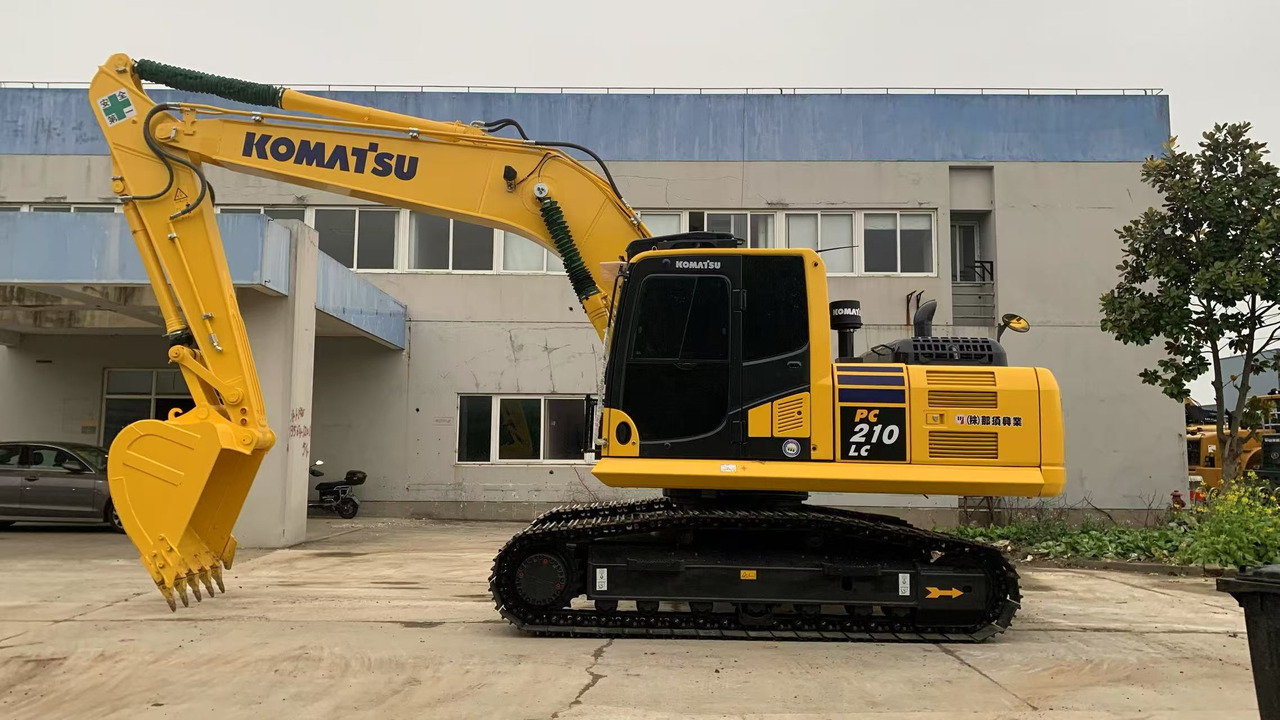 Komatsu 21 ton Excavator PC210 Good Price for PNG - Rupsgraafmachine: afbeelding 1 Komatsu 21 ton Excavator PC210 Good Price for PNG - Rupsgraafmachine: afbeelding 1