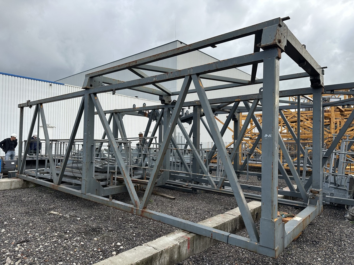 LIEBHERR 256HC/290HC telescopic cage - Bouwmaterieel: afbeelding 2 LIEBHERR 256HC/290HC telescopic cage - Bouwmaterieel: afbeelding 2