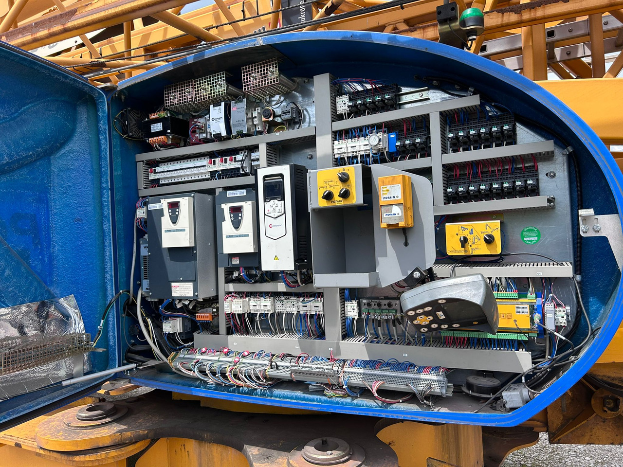 POTAIN IGO T130 - Snelmontagekraan: afbeelding 4 POTAIN IGO T130 - Snelmontagekraan: afbeelding 4