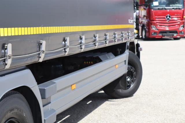 Mercedes-Benz Atego 1527 L - Schuifzeilen vrachtwagen: afbeelding 5 Mercedes-Benz Atego 1527 L - Schuifzeilen vrachtwagen: afbeelding 5