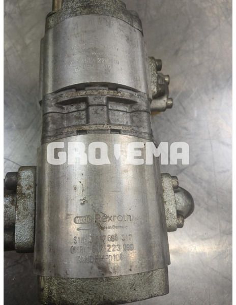 Bosch R926 LC / R926 CL / R926 NLC / R926 SLC / R926 WLC / R906 WLC / R906 LC / R906 NLC / R916 LC / R916 NLC / R916 SLC / R916 WLC / - Hydraulische pomp: afbeelding 2 Bosch R926 LC / R926 CL / R926 NLC / R926 SLC / R926 WLC / R906 WLC / R906 LC / R906 NLC / R916 LC / R916 NLC / R916 SLC / R916 WLC / - Hydraulische pomp: afbeelding 2