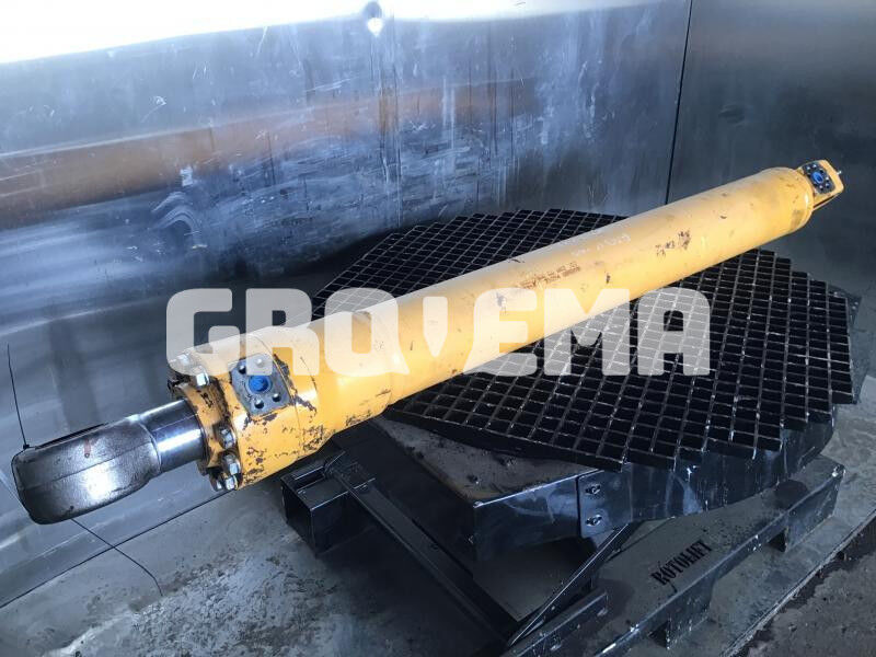 Liebherr A934B Li / R934 / R934B / R934C - Hydraulische cilinder: afbeelding 1 Liebherr A934B Li / R934 / R934B / R934C - Hydraulische cilinder: afbeelding 1