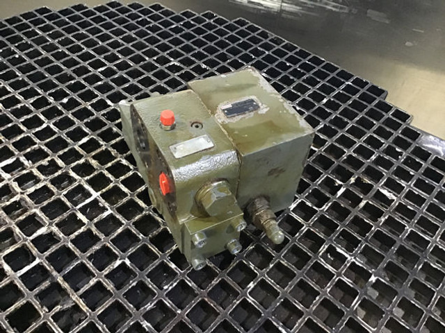 Liebherr Brake Valve - Hydraulica: afbeelding 1 Liebherr Brake Valve - Hydraulica: afbeelding 1