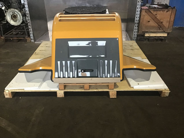 Liebherr Engine Hood - Motorkap: afbeelding 3 Liebherr Engine Hood - Motorkap: afbeelding 3