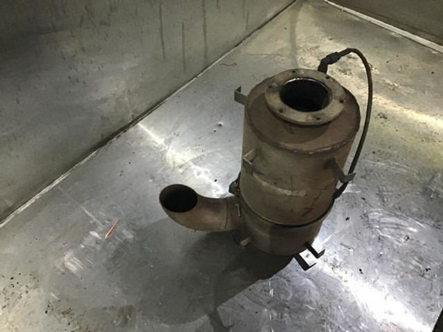 Geluiddemper Liebherr Exhaust Silencer: afbeelding 12