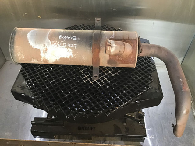 Liebherr Exhaust Silencer - Geluiddemper: afbeelding 4 Liebherr Exhaust Silencer - Geluiddemper: afbeelding 4