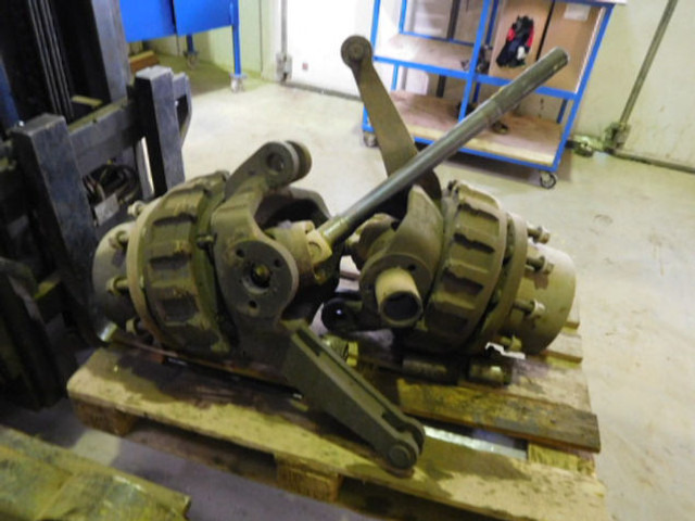 Liebherr Final Drive - Ophanging: afbeelding 2 Liebherr Final Drive - Ophanging: afbeelding 2