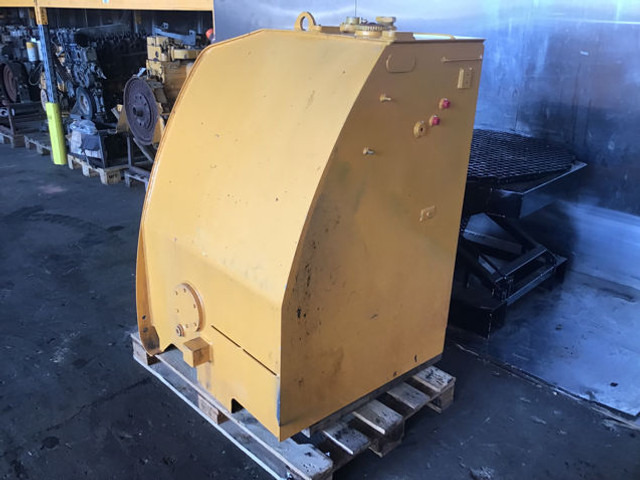 Liebherr Fuel Tank - Brandstoftank: afbeelding 1 Liebherr Fuel Tank - Brandstoftank: afbeelding 1