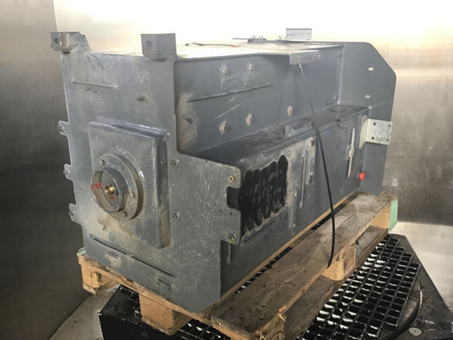 Liebherr Fuel Tank - Brandstoftank: afbeelding 1 Liebherr Fuel Tank - Brandstoftank: afbeelding 1