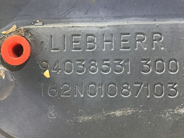 Liebherr Fuel Tank - Brandstoftank: afbeelding 5 Liebherr Fuel Tank - Brandstoftank: afbeelding 5