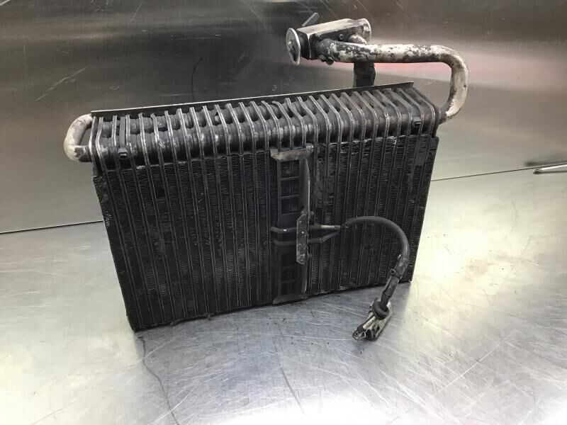 Liebherr L580 / L506 / L524 / L538 / L542 / L550 / L556 / L576 / L528 / L566 / L584 / L586 / L546 - Airco onderdeel: afbeelding 1 Liebherr L580 / L506 / L524 / L538 / L542 / L550 / L556 / L576 / L528 / L566 / L584 / L586 / L546 - Airco onderdeel: afbeelding 1