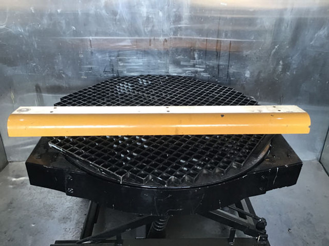 Liebherr LH 60 C / LH60 M - Bumper: afbeelding 2 Liebherr LH 60 C / LH60 M - Bumper: afbeelding 2