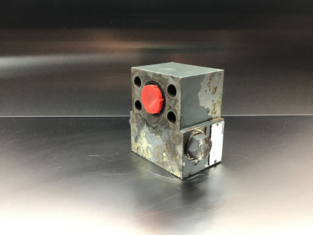 Liebherr Non-Return Valve - Motor en onderdelen: afbeelding 1 Liebherr Non-Return Valve - Motor en onderdelen: afbeelding 1