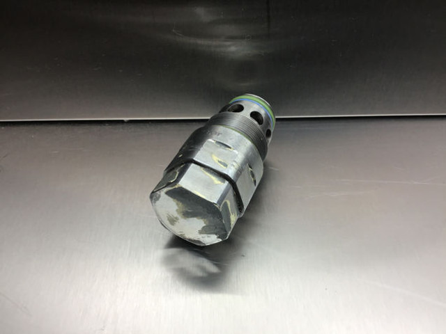 Liebherr Non-return Valve - Motor en onderdelen: afbeelding 3 Liebherr Non-return Valve - Motor en onderdelen: afbeelding 3