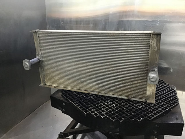 Liebherr Oilcooler - Oliekoeler: afbeelding 2 Liebherr Oilcooler - Oliekoeler: afbeelding 2