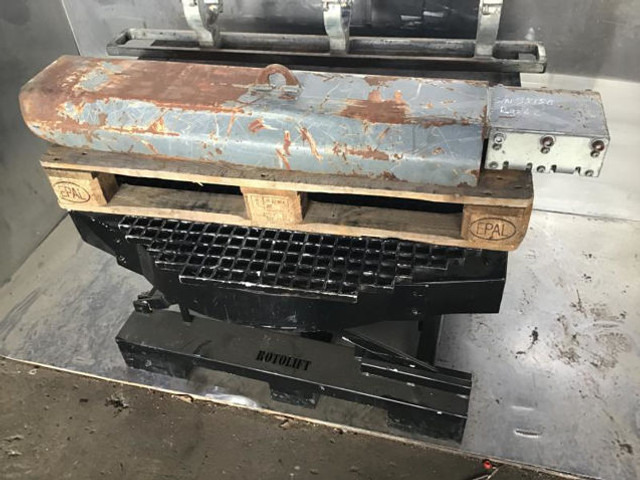 Liebherr Protection - Bumper: afbeelding 4 Liebherr Protection - Bumper: afbeelding 4