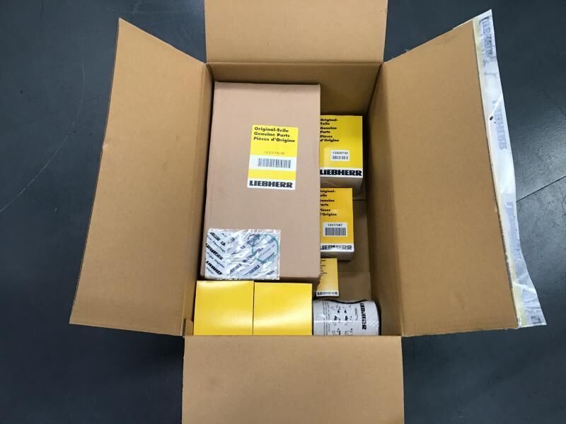 Liebherr R906/R906 ADVANCED/R906 C/R906 LC - Brandstoffilter: afbeelding 2 Liebherr R906/R906 ADVANCED/R906 C/R906 LC - Brandstoffilter: afbeelding 2
