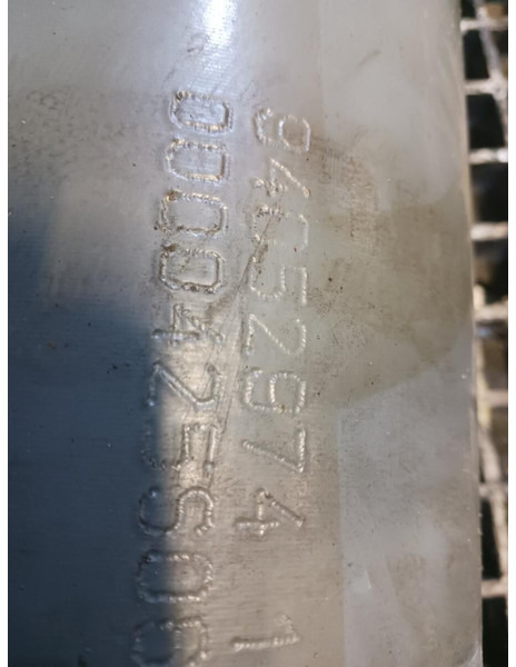 Liebherr R922 LC / R922 NLC / R922 SLC / R922 XLC - Hydraulische cilinder: afbeelding 2 Liebherr R922 LC / R922 NLC / R922 SLC / R922 XLC - Hydraulische cilinder: afbeelding 2