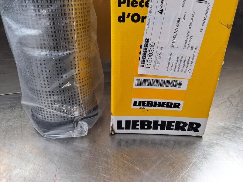 Liebherr R922 / R924 / R922 LC / R914 COMPACT / R920 LC / R920 NLC / R918 XLC / R918 LC / R918 NLC / R924 LC - Luchtfilter: afbeelding 2 Liebherr R922 / R924 / R922 LC / R914 COMPACT / R920 LC / R920 NLC / R918 XLC / R918 LC / R918 NLC / R924 LC - Luchtfilter: afbeelding 2