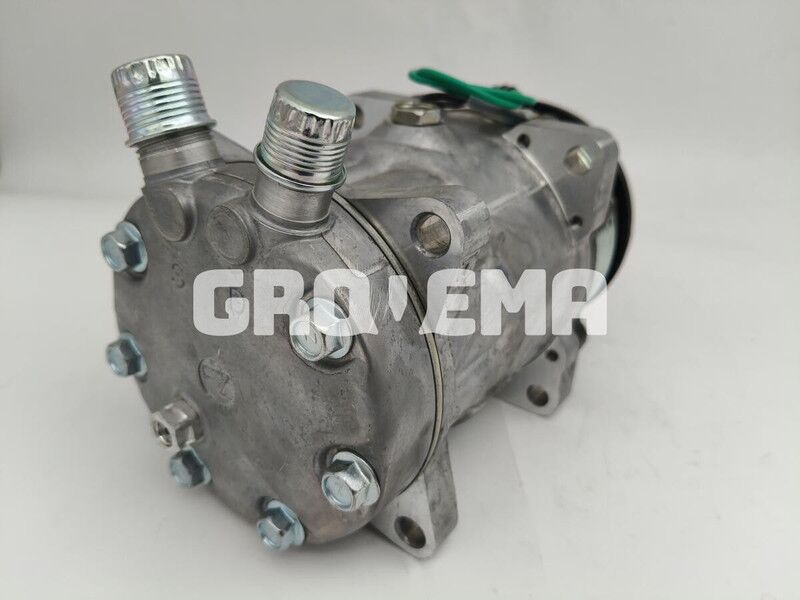Liebherr R922 / R926 COMP / R926 K-LC / R922 Li - Airco compressor: afbeelding 3 Liebherr R922 / R926 COMP / R926 K-LC / R922 Li - Airco compressor: afbeelding 3