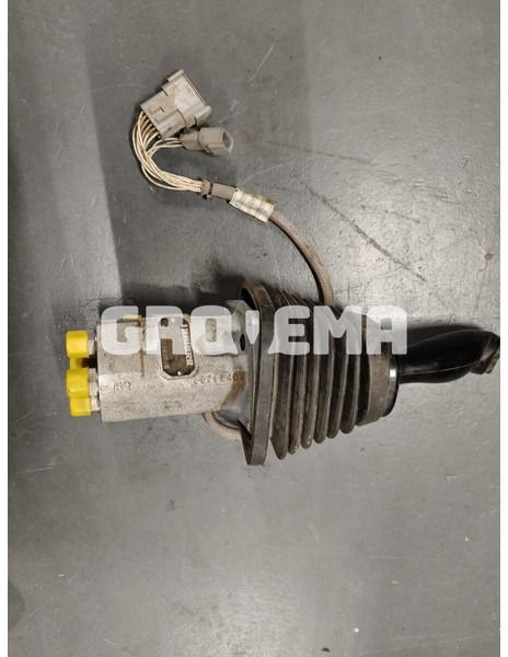 Liebherr R946 LC / R946 NLC / R924 COMPACT - Hydraulica: afbeelding 4 Liebherr R946 LC / R946 NLC / R924 COMPACT - Hydraulica: afbeelding 4