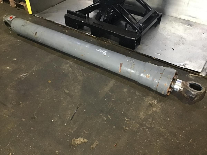 Liebherr R946 LC / R950LC / R946 - Hydraulische cilinder: afbeelding 1 Liebherr R946 LC / R950LC / R946 - Hydraulische cilinder: afbeelding 1