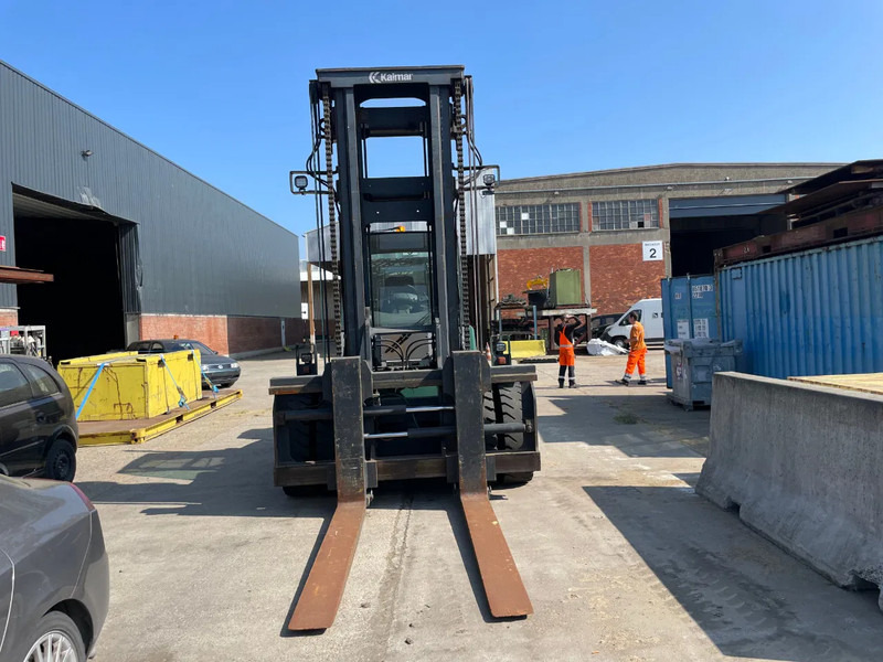 Kalmar DCE 160-12 / 18 Ton / Fork positioner / Side-Shift - Diesel heftruck: afbeelding 2 Kalmar DCE 160-12 / 18 Ton / Fork positioner / Side-Shift - Diesel heftruck: afbeelding 2