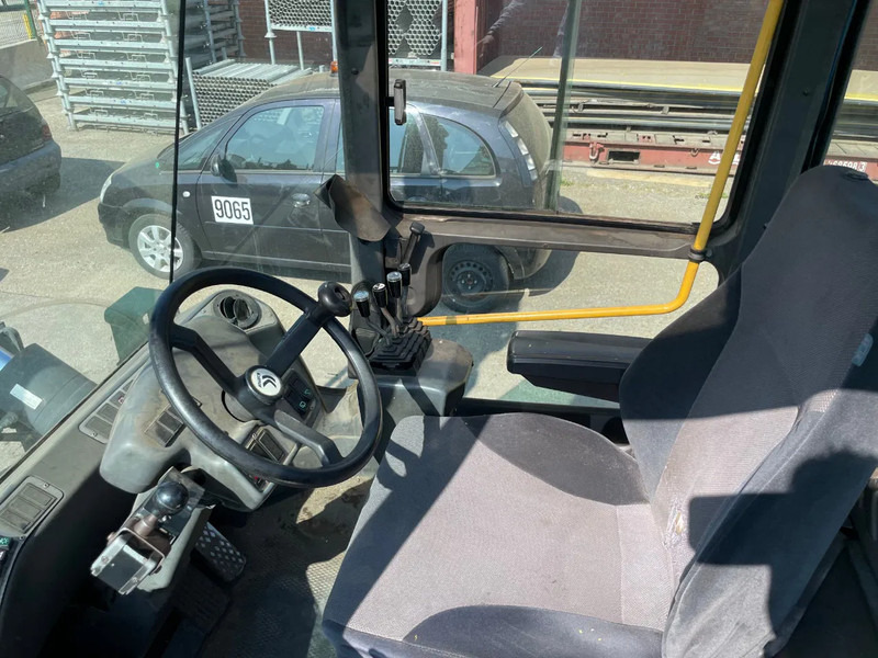 Kalmar DCE 160-12 / 18 Ton / Fork positioner / Side-Shift - Diesel heftruck: afbeelding 5 Kalmar DCE 160-12 / 18 Ton / Fork positioner / Side-Shift - Diesel heftruck: afbeelding 5