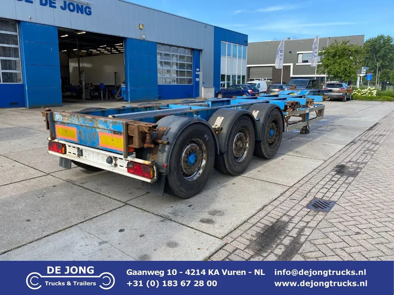 Renders Container chassis / Mercedes + Disc / 1x Lift Axle / 1x Extendable - Containertransporter/ Wissellaadbak oplegger: afbeelding 1 Renders Container chassis / Mercedes + Disc / 1x Lift Axle / 1x Extendable - Containertransporter/ Wissellaadbak oplegger: afbeelding 1
