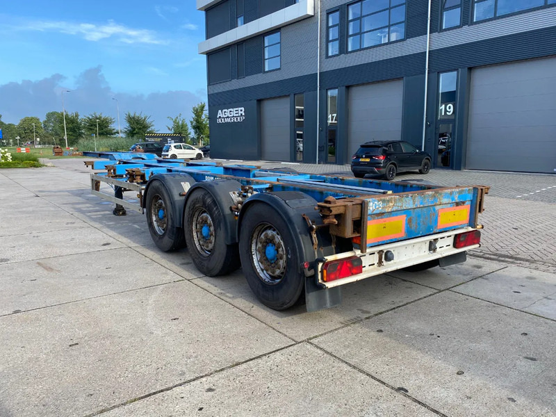 Renders Container chassis / Mercedes + Disc / 1x Lift Axle / 1x Extendable - Containertransporter/ Wissellaadbak oplegger: afbeelding 3 Renders Container chassis / Mercedes + Disc / 1x Lift Axle / 1x Extendable - Containertransporter/ Wissellaadbak oplegger: afbeelding 3