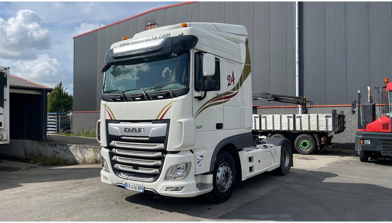 DAF XF 530 Retarder+ Kipperhydrauliek+ koelkast - Trekker: afbeelding 1 DAF XF 530 Retarder+ Kipperhydrauliek+ koelkast - Trekker: afbeelding 1