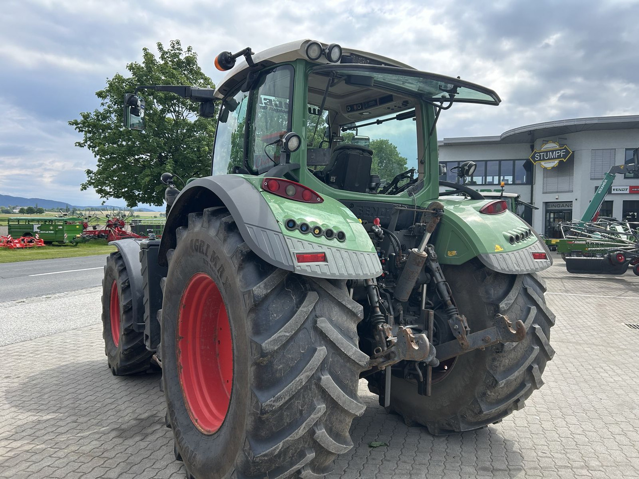 Fendt 724 Vario - Tractor: afbeelding 4 Fendt 724 Vario - Tractor: afbeelding 4