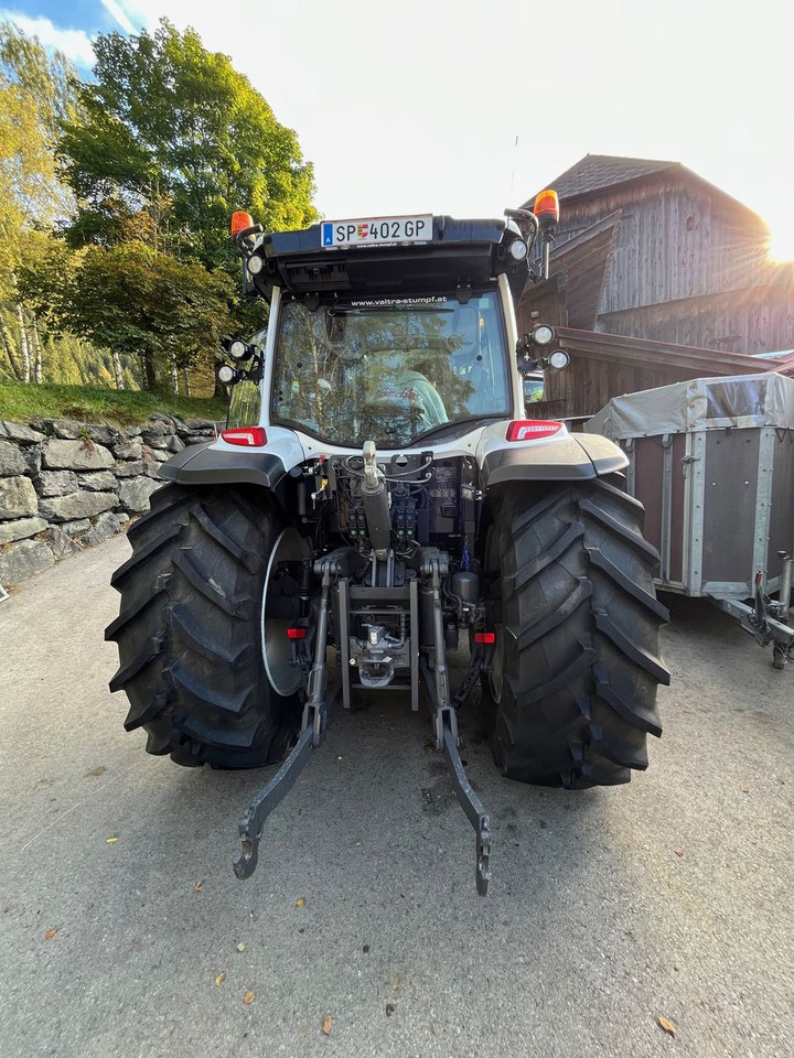 Valtra G135 VERSU - Tractor: afbeelding 3 Valtra G135 VERSU - Tractor: afbeelding 3