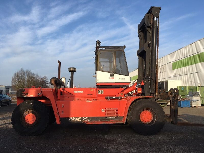 Fantuzzi FDC250 - Diesel heftruck: afbeelding 2 Fantuzzi FDC250 - Diesel heftruck: afbeelding 2