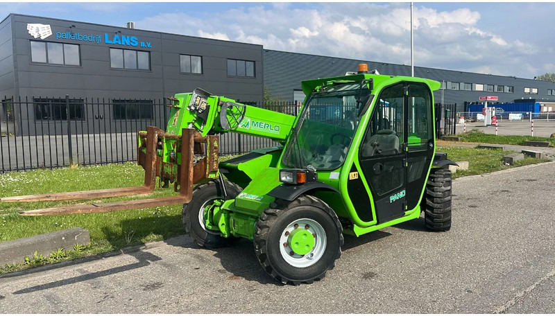 Merlo P25.6 - Verreiker: afbeelding 5 Merlo P25.6 - Verreiker: afbeelding 5