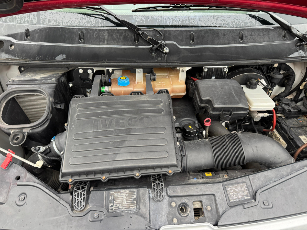 Kipper bestelwagen, Bestelwagen met dubbele cabine IVECO 35C15 Daily 4x2: afbeelding 19 Kipper bestelwagen, Bestelwagen met dubbele cabine IVECO 35C15 Daily 4x2: afbeelding 19