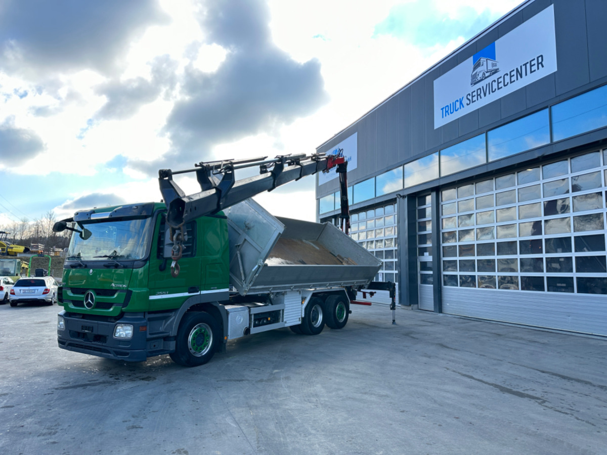 Kipper vrachtwagen, Kraanwagen MERCEDES 2551 V8 6x2 Fassi 185-5 Bj.2020: afbeelding 18 Kipper vrachtwagen, Kraanwagen MERCEDES 2551 V8 6x2 Fassi 185-5 Bj.2020: afbeelding 18