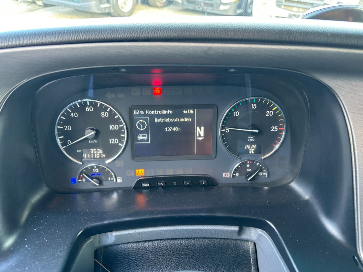 Kipper vrachtwagen, Kraanwagen MERCEDES 2551 V8 6x2 Fassi 185-5 Bj.2020: afbeelding 14 Kipper vrachtwagen, Kraanwagen MERCEDES 2551 V8 6x2 Fassi 185-5 Bj.2020: afbeelding 14