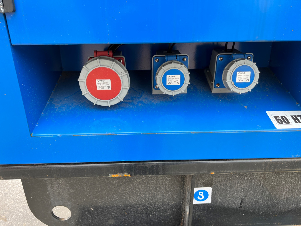 Marke Field Energy 140KVA/110KVA - Industrie generator: afbeelding 2 Marke Field Energy 140KVA/110KVA - Industrie generator: afbeelding 2