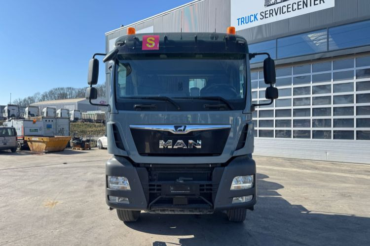 MAN TGS 33.500 6x4 Hydraulik - Trekker: afbeelding 2 MAN TGS 33.500 6x4 Hydraulik - Trekker: afbeelding 2
