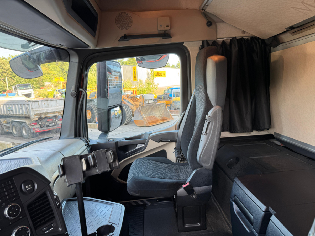 Trekker MERCEDES Actros 3358 6x4 120T: afbeelding 11