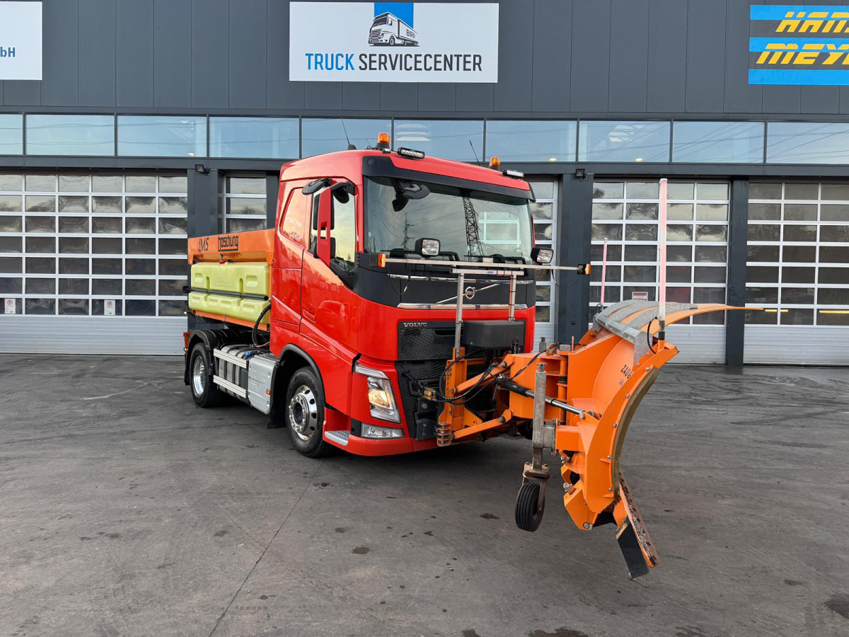 VOLVO FH-460 4x2 Winterdienst/SZM - Trekker: afbeelding 2 VOLVO FH-460 4x2 Winterdienst/SZM - Trekker: afbeelding 2