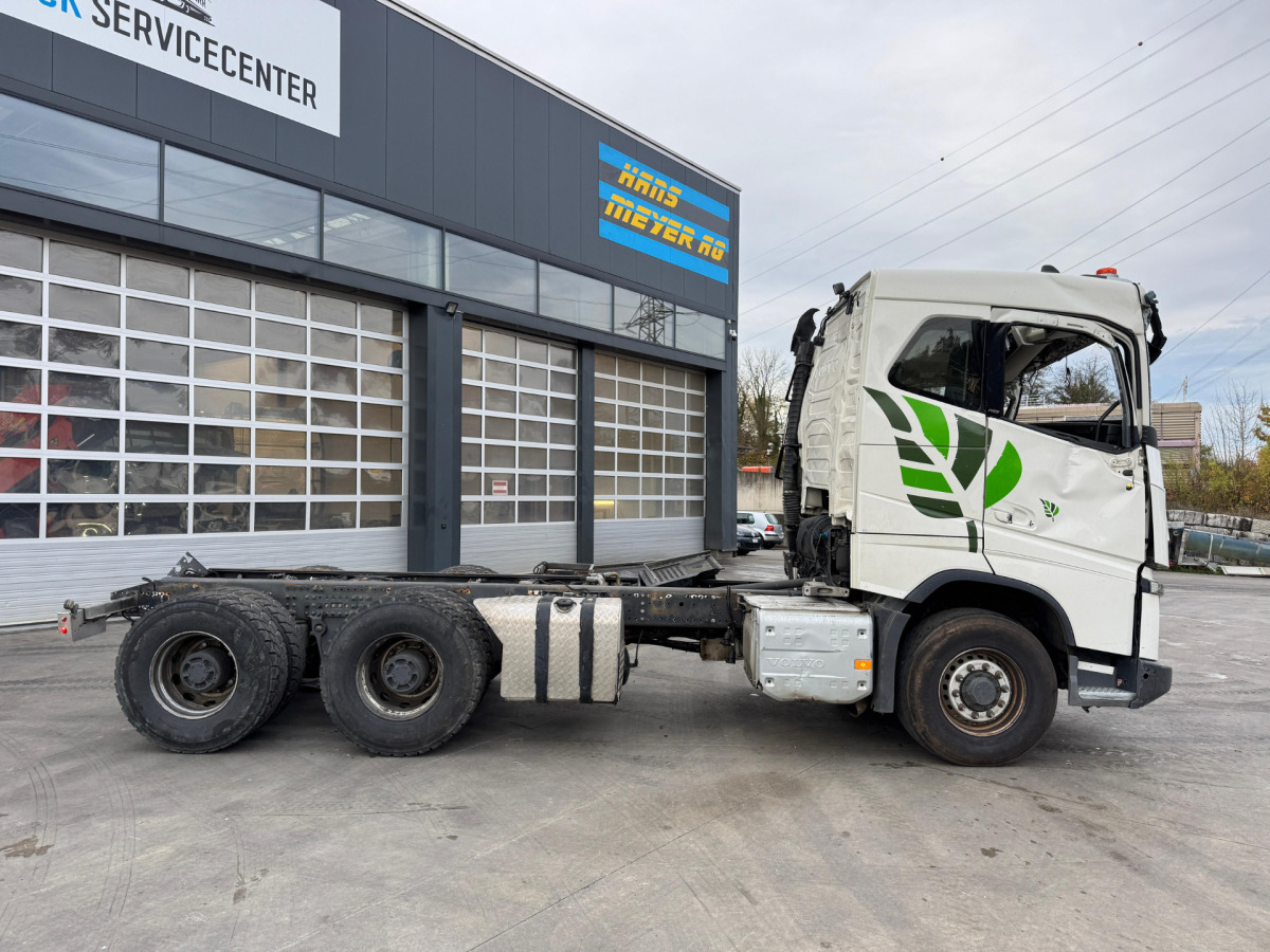 VOLVO FH16-650 6x6 X-Track Unfall - Chassis vrachtwagen: afbeelding 4 VOLVO FH16-650 6x6 X-Track Unfall - Chassis vrachtwagen: afbeelding 4