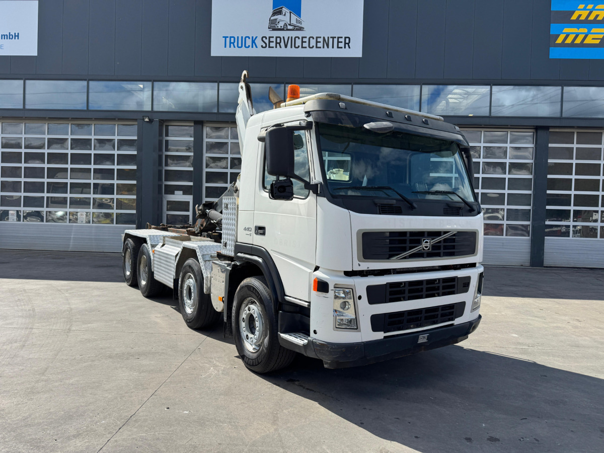 VOLVO FM-440 8x4 Hiab 25T AHK - Haakarmsysteem vrachtwagen: afbeelding 3 VOLVO FM-440 8x4 Hiab 25T AHK - Haakarmsysteem vrachtwagen: afbeelding 3