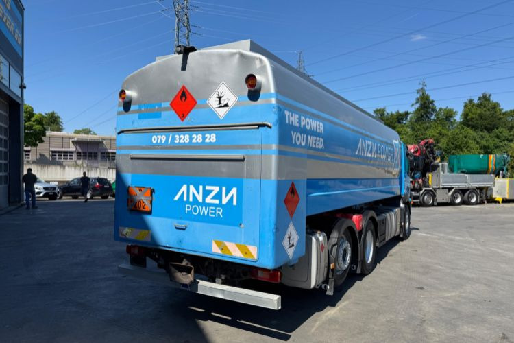 Volvo FM-500 6x2 Tankwagen - Tankwagen: afbeelding 4 Volvo FM-500 6x2 Tankwagen - Tankwagen: afbeelding 4