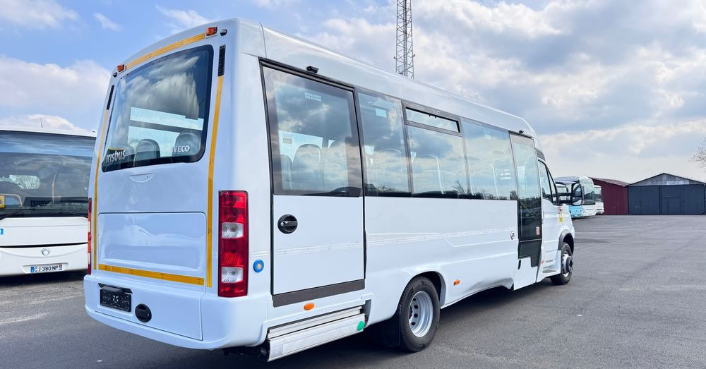 Irisbus Iveco / DURISOTTI / -28miejsc /euro5/ mała klima / winda / 114000 zł netto - Minibus, Personenvervoer: afbeelding 4 Irisbus Iveco / DURISOTTI / -28miejsc /euro5/ mała klima / winda / 114000 zł netto - Minibus, Personenvervoer: afbeelding 4