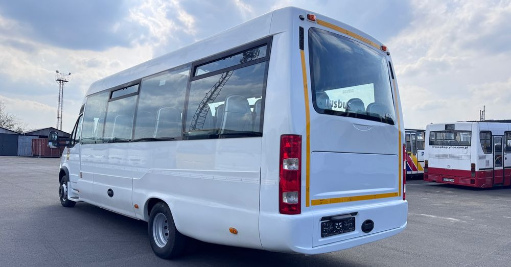 Irisbus Iveco / DURISOTTI / -28miejsc /euro5/ mała klima / winda / 114000 zł netto - Minibus, Personenvervoer: afbeelding 3 Irisbus Iveco / DURISOTTI / -28miejsc /euro5/ mała klima / winda / 114000 zł netto - Minibus, Personenvervoer: afbeelding 3