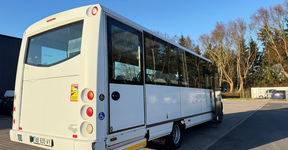 Iveco Aptineo / mała klima / 28 miejsc / winda / CENA: 67500 zł netto - Minibus, Personenvervoer: afbeelding 3 Iveco Aptineo / mała klima / 28 miejsc / winda / CENA: 67500 zł netto - Minibus, Personenvervoer: afbeelding 3